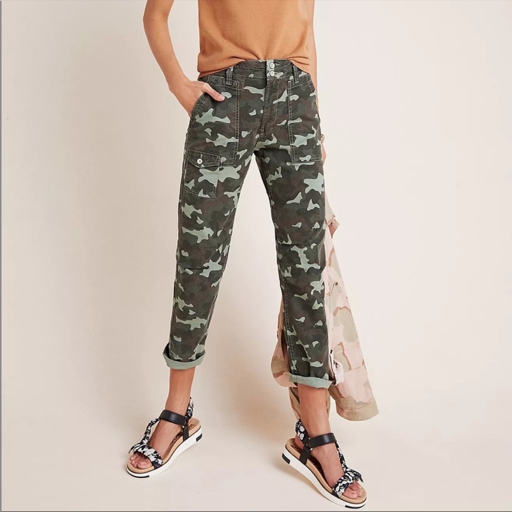 Anthropologie The Wanderer Camo Printed Pant 27 Petite